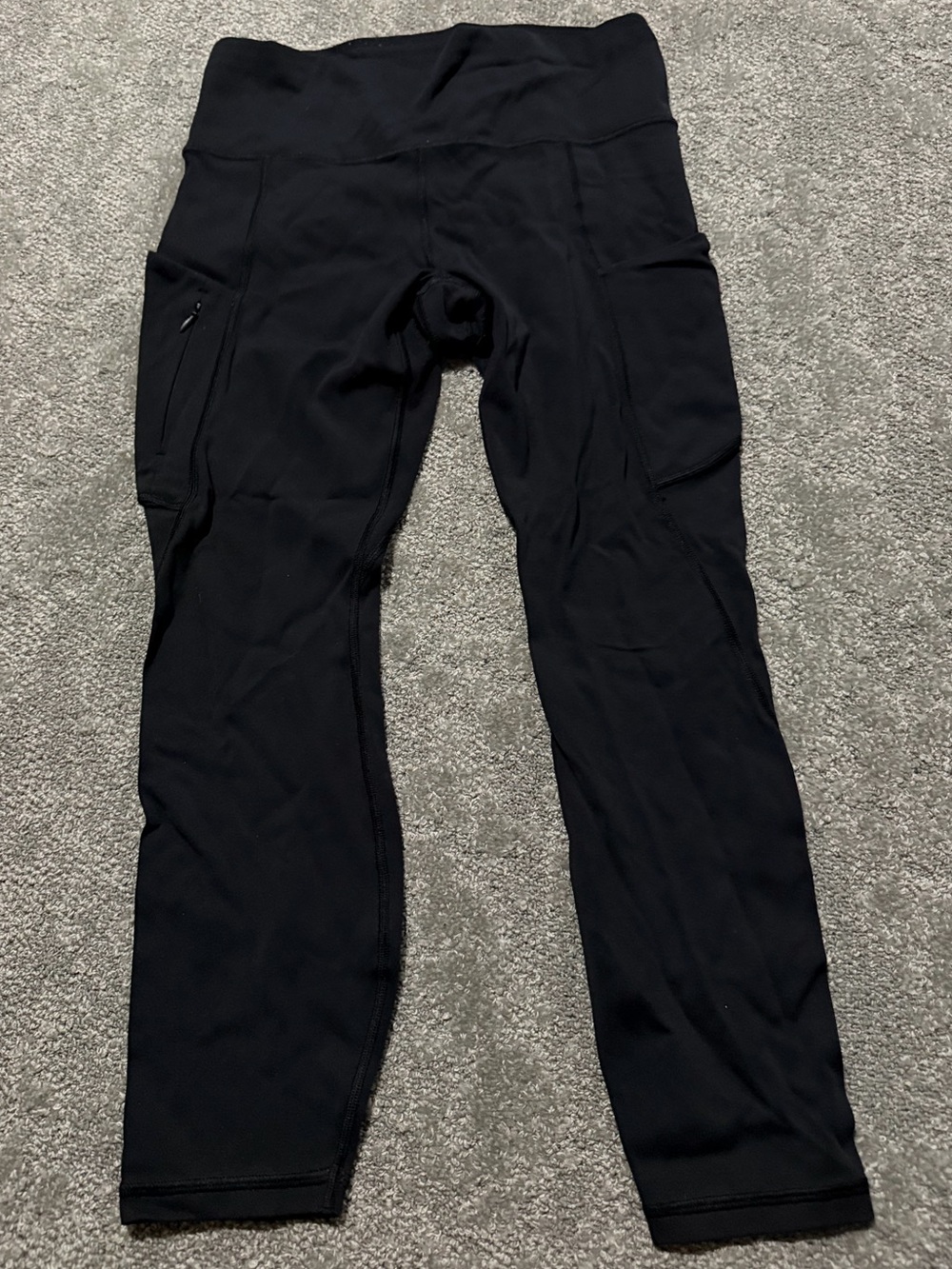 Athleta black leggings with multiple pockets super soft petite medium